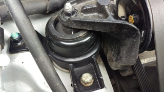 Замена опоры двигателя Honda Jade  в Жуковском